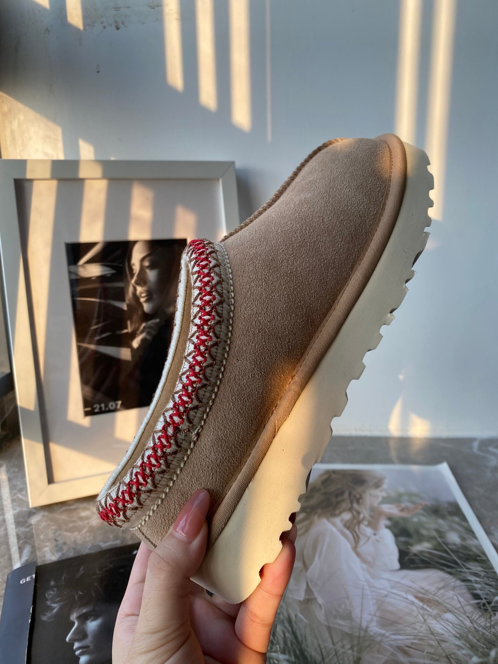 UGG Women’s Tasman Tazzlita-Thin Sole