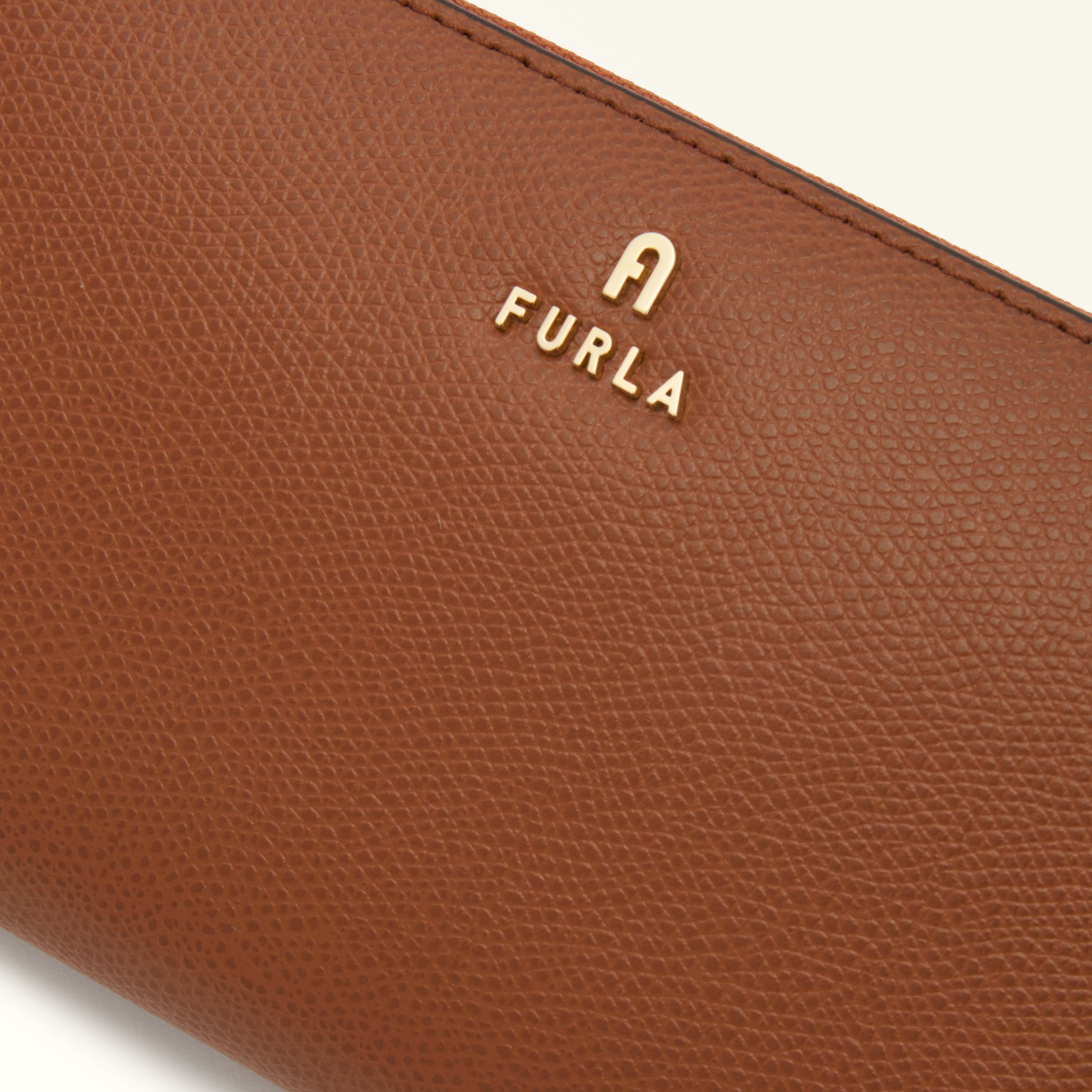 Furla Camelia Zip Around XL