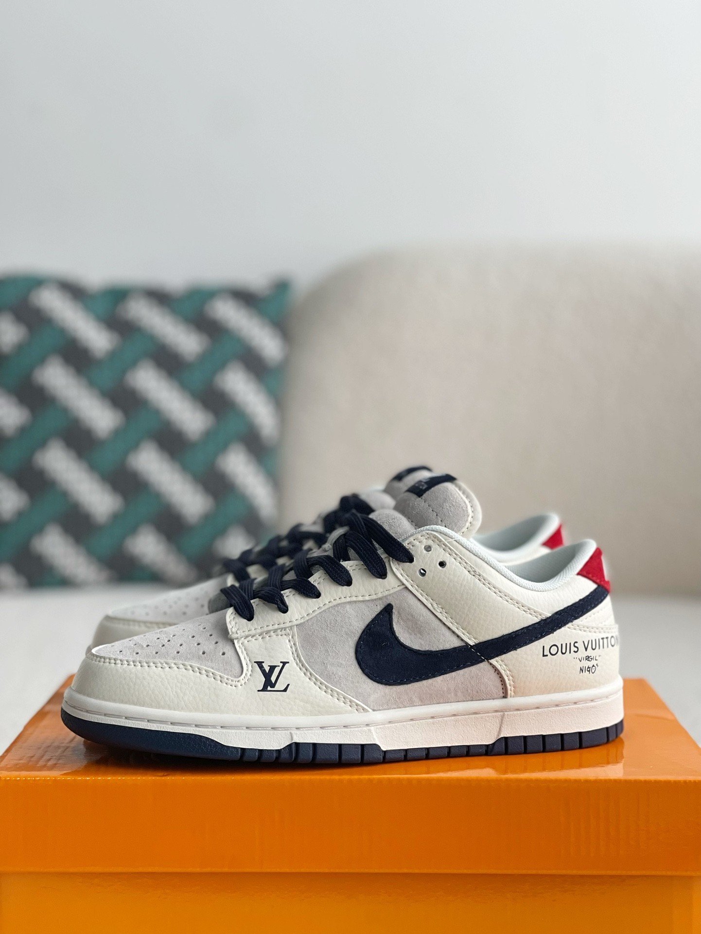 Louis Vuitton LV   Nike Dunk Low-top board shoes