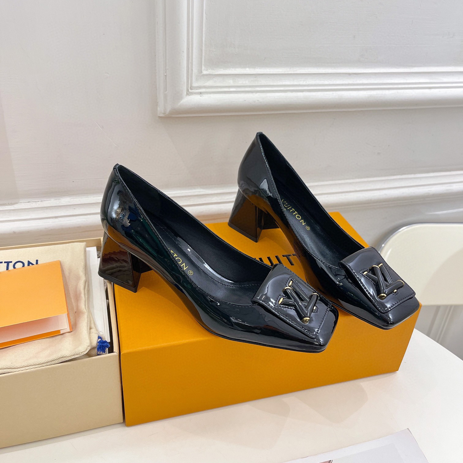 Louis Vuitton LV Trendy Casual Chunky Heels Slide Sandal