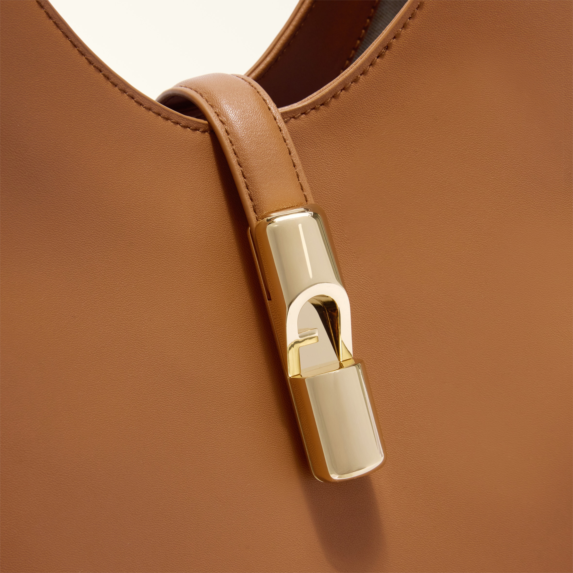 Furla Goccia Shoulder Bag M