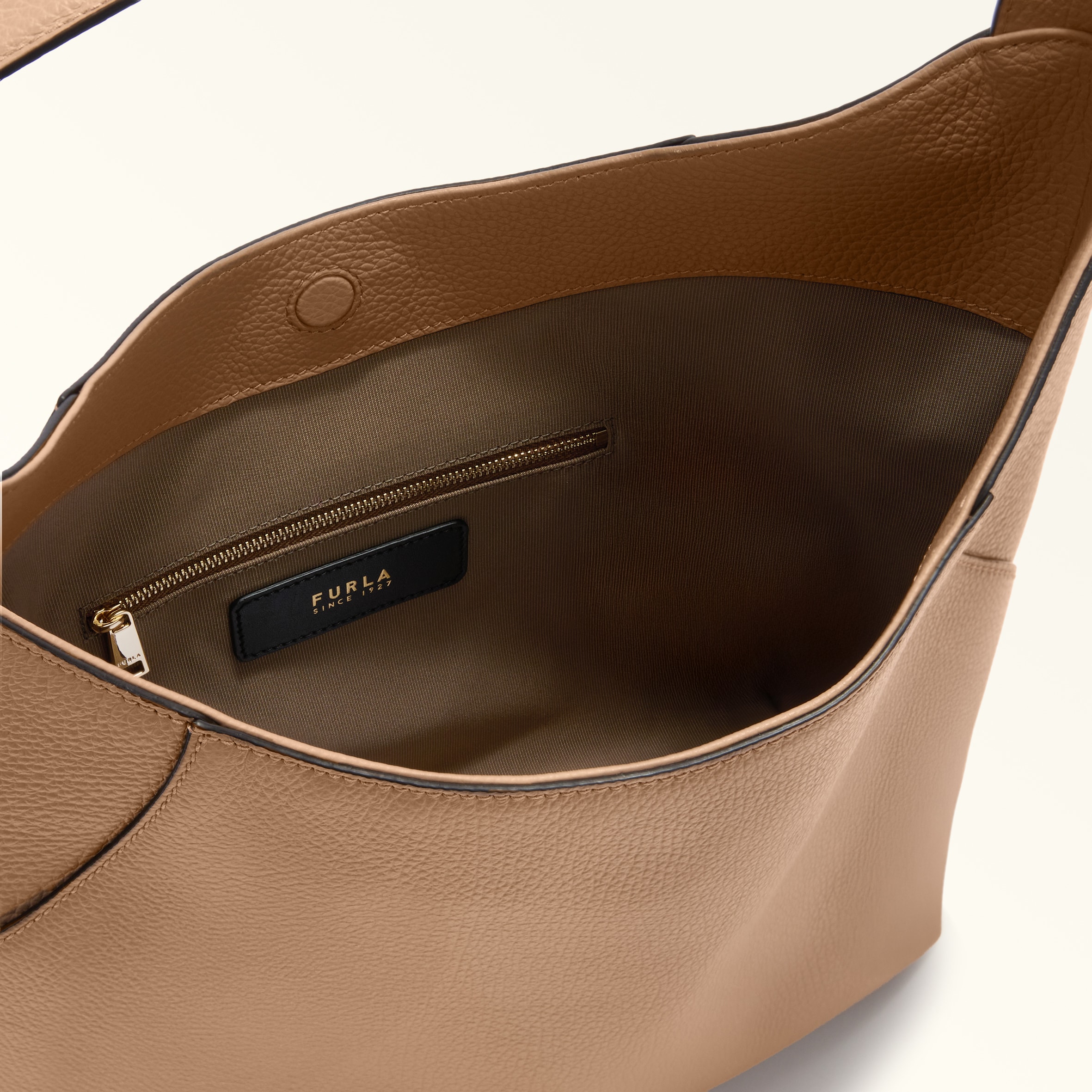 Furla Lara Shoulder Bag M