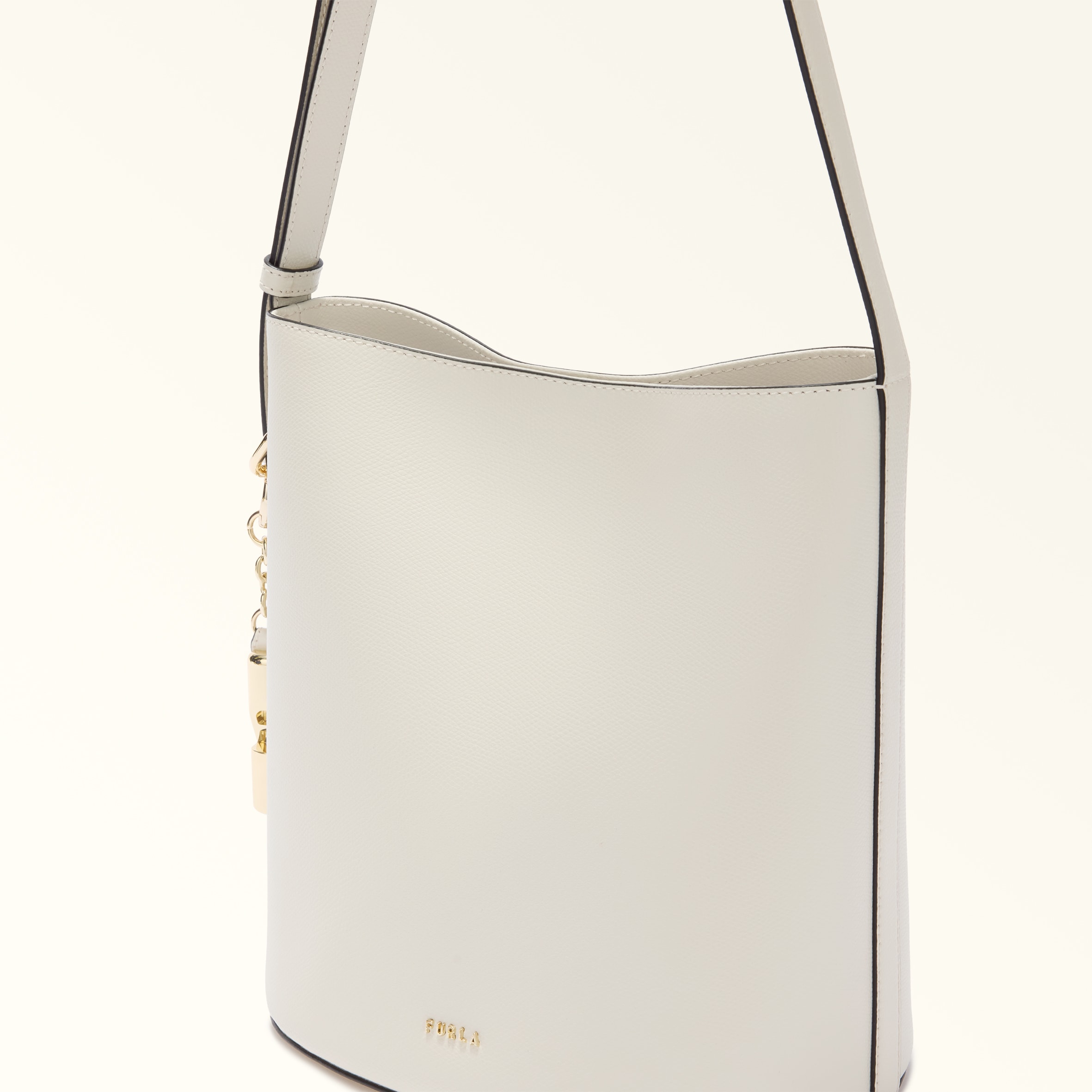 Furla Roxie Bucket Bag S