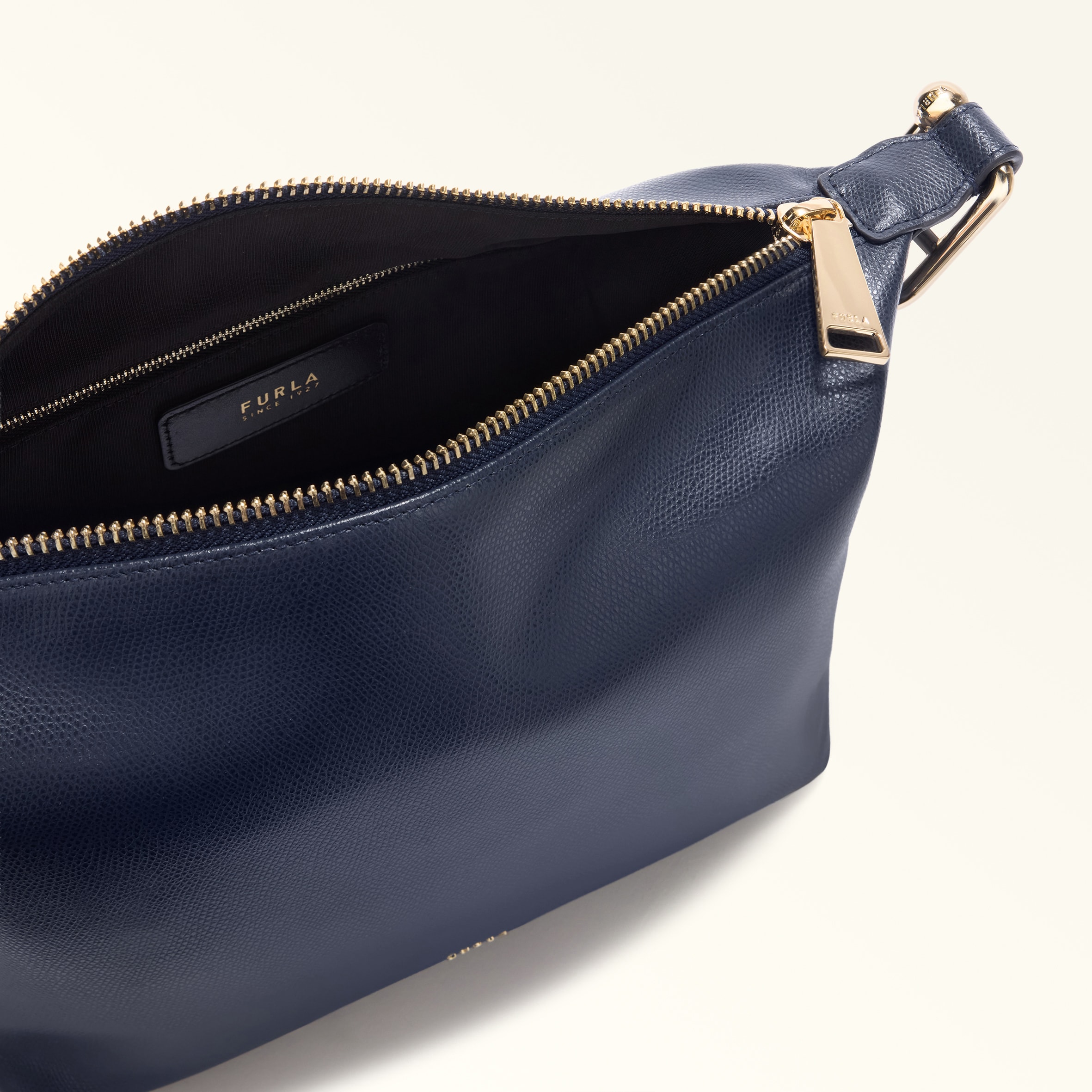 Furla Tonie Shoulder Bag M