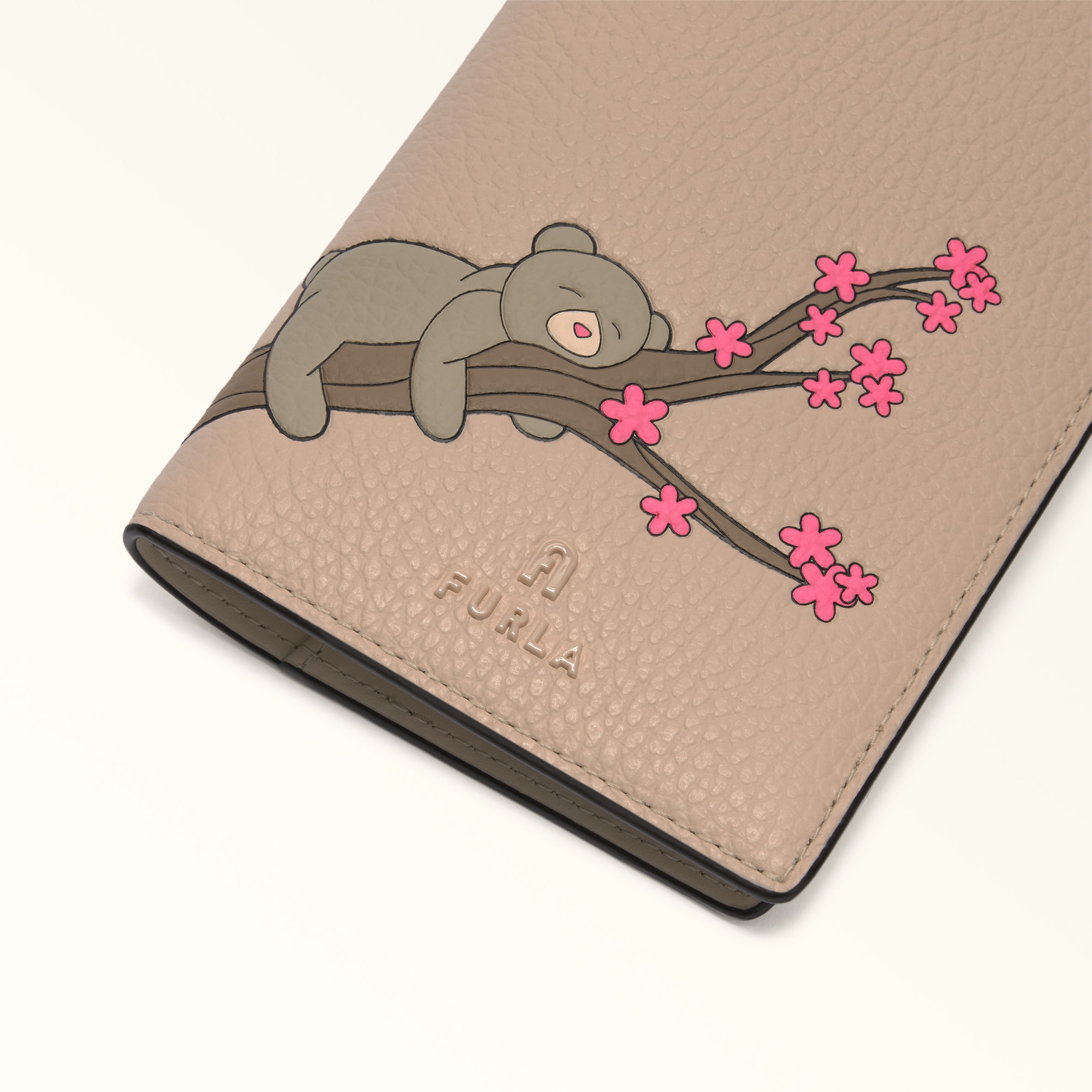 Furla Camelia Passport Holder S