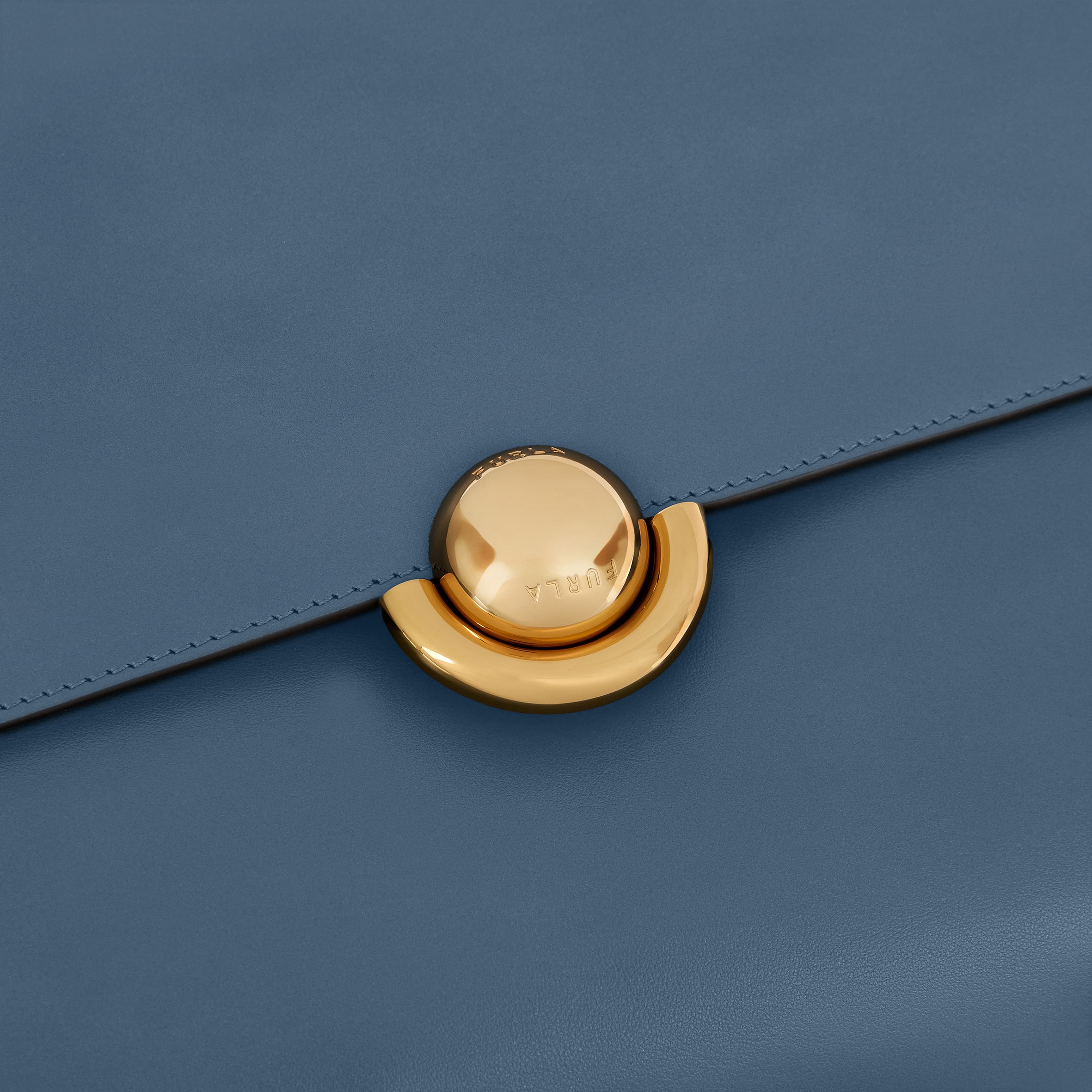 Furla Domus Shoulder Bag M