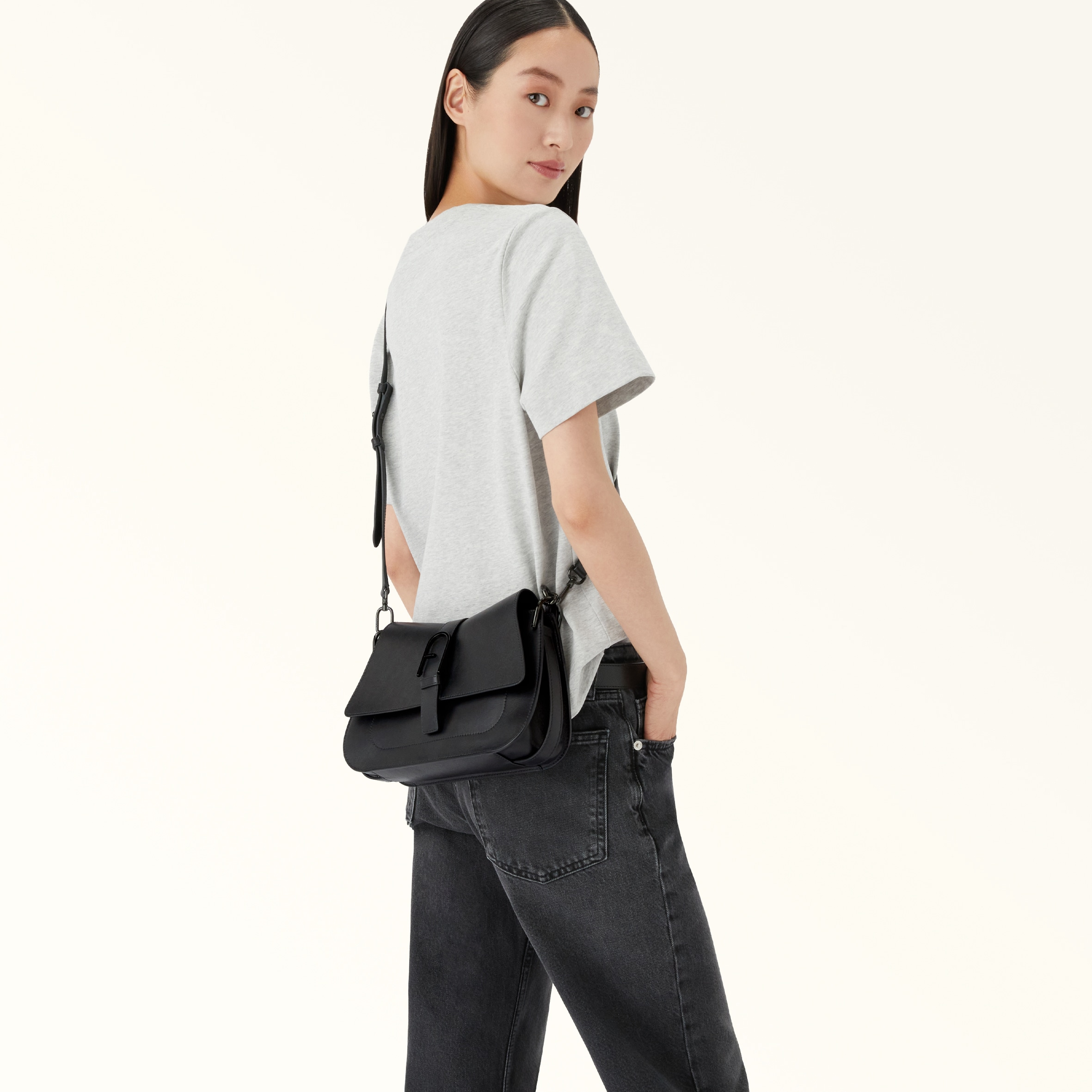 Furla Flow Top Handle M